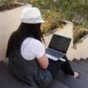 Meet your Posher, Ana